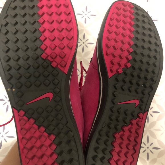 Nike Sneaker - Picture 8 of 8